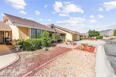 1362 Yorktown, San Jacinto, CA 92583 - Photo 3