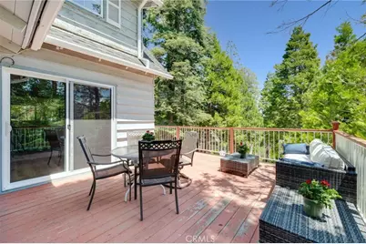 395 Primrose Circle #1-2, Lake Arrowhead, CA 92352 - Photo 7