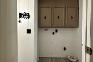 881 N Lake, Hemet, CA 92544 - Photo 17