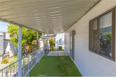 881 N Lake #301, Hemet, CA 92544 - Photo 9