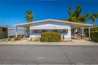 881 N Lake #301, Hemet, CA 92544 - Photo 1