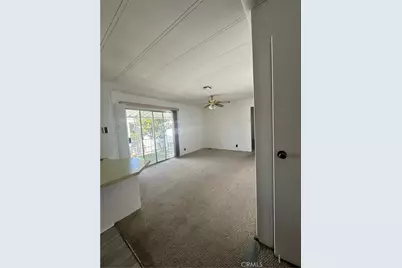 881 N Lake #301, Hemet, CA 92544 - Photo 5