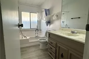 881 N Lake, Hemet, CA 92544 - Photo 11