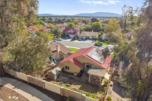 39795 Old Carriage, Murrieta, CA 92563 - Photo 49