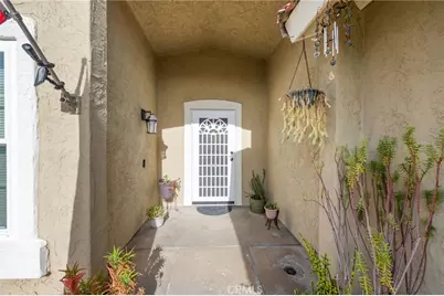 39795 Old Carriage, Murrieta, CA 92563 - Photo 5