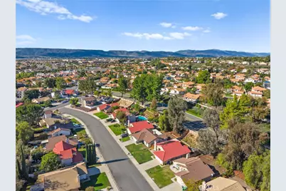 39795 Old Carriage, Murrieta, CA 92563 - Photo 51