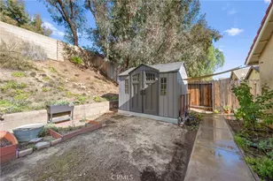 39795 Old Carriage, Murrieta, CA 92563 - Photo 47