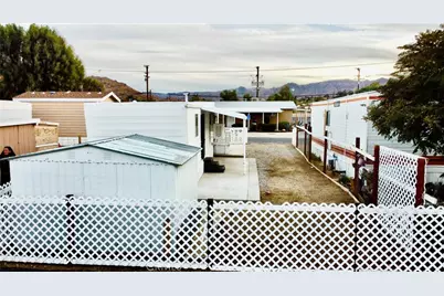 6426 Valley View Street #9, Joshua Tree, CA 92252 - Photo 5