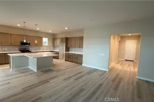 6438 Castle Crags Ave, Hesperia, CA 92345 - Photo 3