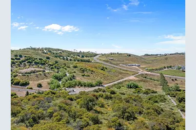 1 Avenida La Cresta, Murrieta, CA 92562 - Photo 9