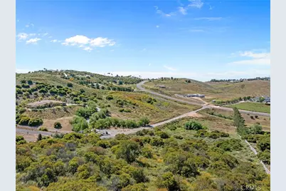 1 Avenida La Cresta, Murrieta, CA 92562 - Photo 9