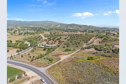 1 Avenida La Cresta, Murrieta, CA 92562 - Photo 5