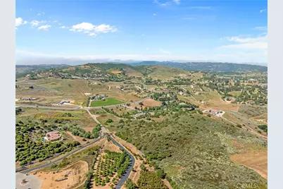 1 Avenida La Cresta, Murrieta, CA 92562 - Photo 7