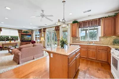 8061 Mickelson Way, Hemet, CA 92545 - Photo 9