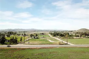 33761 Leon Rd, Winchester, CA 92596 - Photo 3