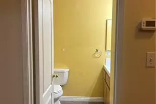 10622 Yosemite Falls Ave, Bakersfield, CA 93312 - Photo 19