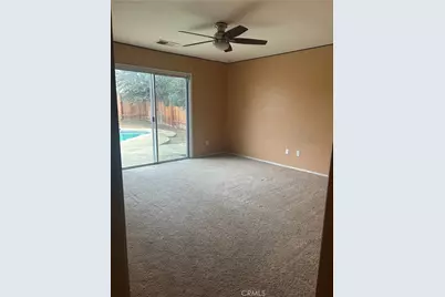 10622 Yosemite Falls Avenue, Bakersfield, CA 93312 - Photo 13