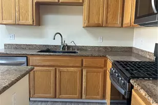 10622 Yosemite Falls Ave, Bakersfield, CA 93312 - Photo 43