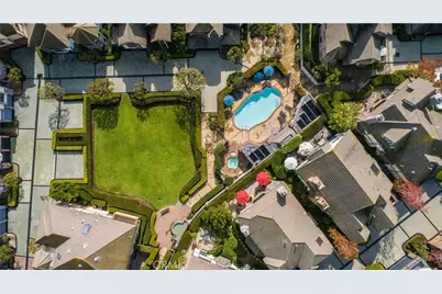 7373 Alicante, Carlsbad, CA 92009 - Photo 3