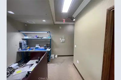 42065 Zevo Drive #B1, Temecula, CA 92590 - Photo 3