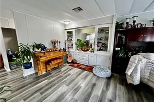 881 N Lake St, Hemet, CA 92544 - Photo 7