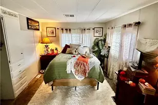 881 N Lake St, Hemet, CA 92544 - Photo 17