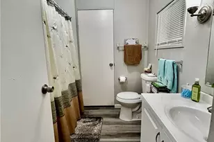 881 N Lake St, Hemet, CA 92544 - Photo 15