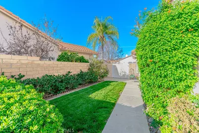 2026 Cashew Tree, Hemet, CA 92545 - Photo 29