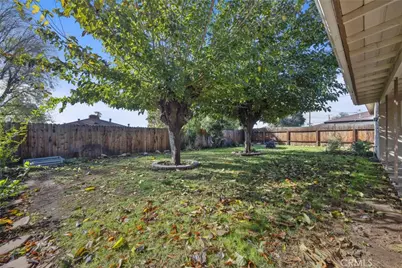 409 Borman Avenue, Bakersfield, CA 93308 - Photo 45