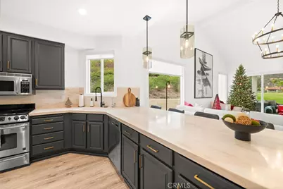 38521 Glen Abbey, Murrieta, CA 92562 - Photo 5