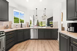 38521 Glen Abbey, Murrieta, CA 92562 - Photo 11