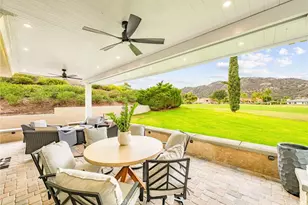 38521 Glen Abbey, Murrieta, CA 92562 - Photo 9