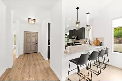 38521 Glen Abbey, Murrieta, CA 92562 - Photo 9