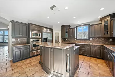 23549 Bending Oak Court, Murrieta, CA 92562 - Photo 3