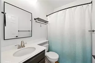 23549 Bending Oak Ct, Murrieta, CA 92562 - Photo 13