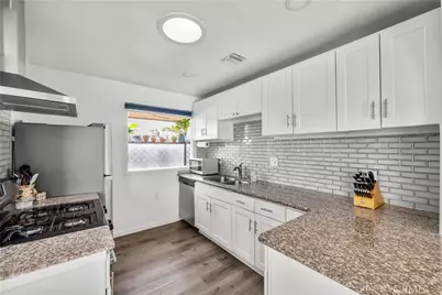 18019 Tiara, Encino, CA 91316 - Photo 15