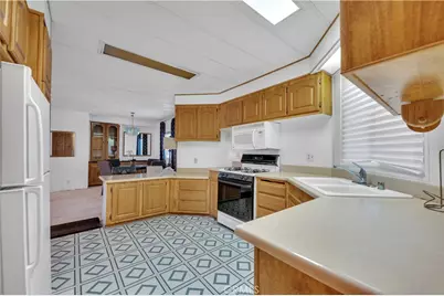 27701 Murrieta #56, Menifee, CA 92586 - Photo 9