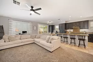 34076 Albacete, Murrieta, CA 92563 - Photo 5