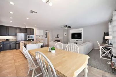 34076 Albacete, Murrieta, CA 92563 - Photo 17