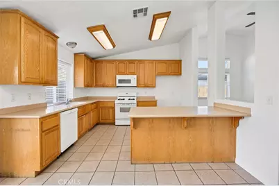 1230 Shellie Lane, Hemet, CA 92543 - Photo 13