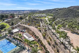 35751 Avenida La Cresta, Murrieta, CA 92562 - Photo 3