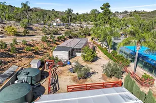 35751 Avenida La Cresta, Murrieta, CA 92562 - Photo 11