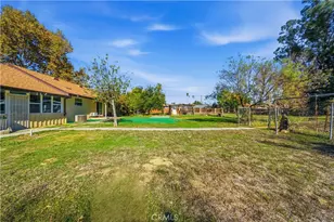 26850 Columbia St, Hemet, CA 92544 - Photo 49