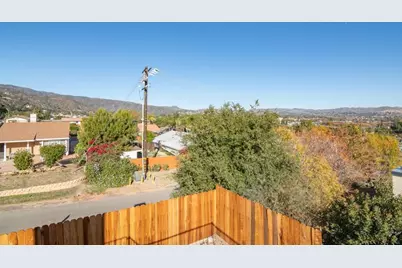 15600 Lake Ridge, Lake Elsinore, CA 92530 - Photo 33