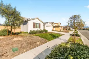 468 Bristolwood, Hemet, CA 92543 - Photo 5