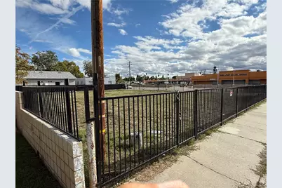 548 W Marshall, San Bernardino, CA 92405 - Photo 3