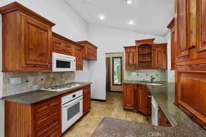 38285 Oaktree, Murrieta, CA 92562 - Photo 15