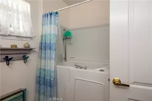 1057 Clubhouse Dr, Hemet, CA 92545 - Photo 17