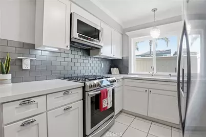 2911 S Fairview Street #C, Santa Ana, CA 92705 - Photo 11