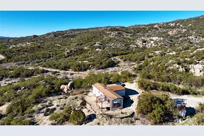 42475 La Brinia, Anza, CA 92539 - Photo 13